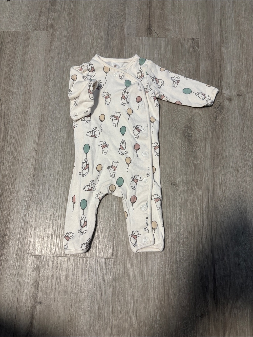 H&M Disney Pooh Cream Balloon-Print Baby One-Piece Romper
